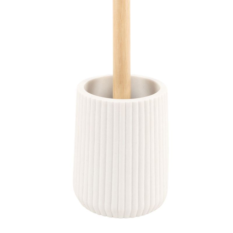 Escobillero blanco